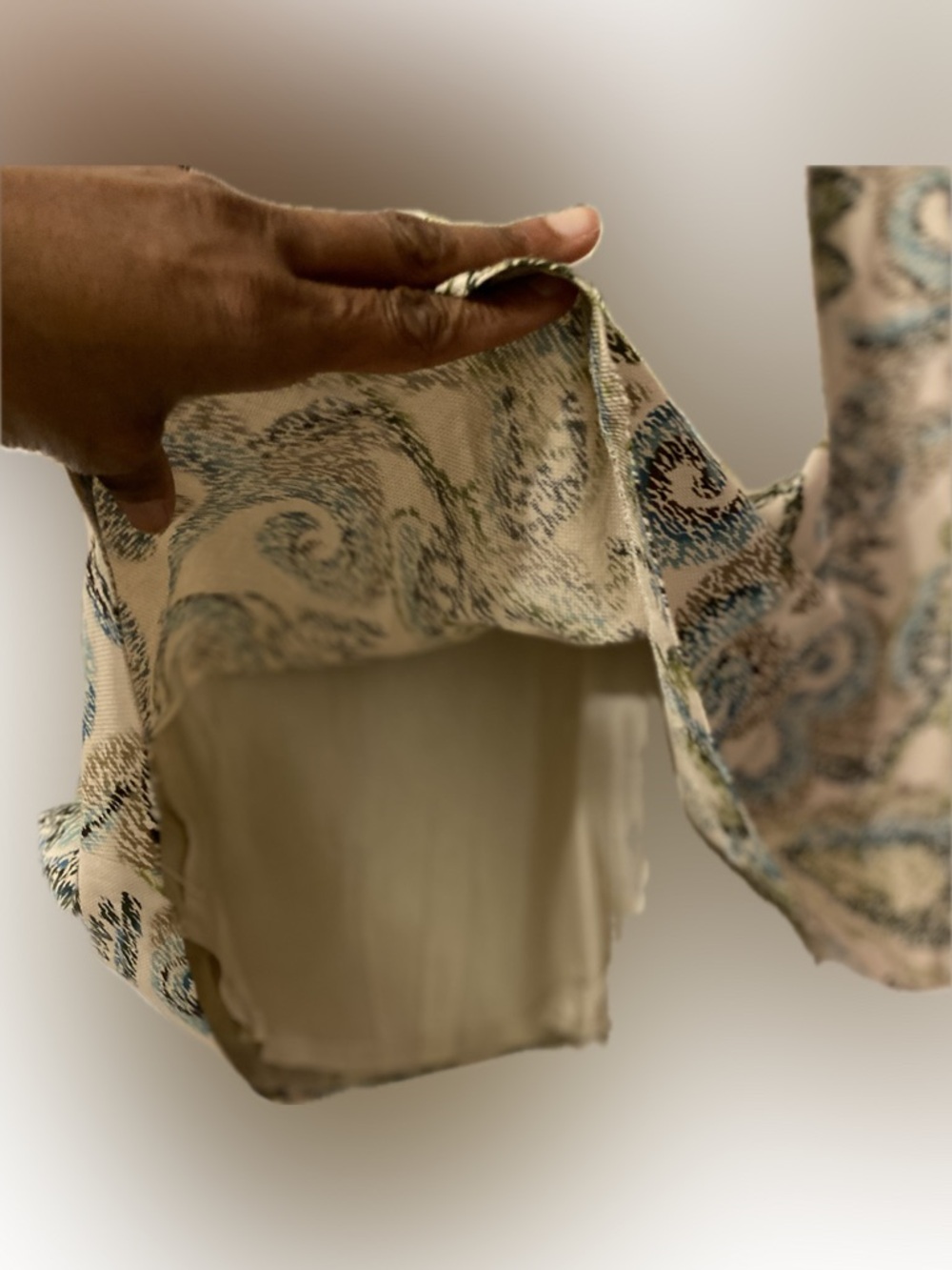 💰Beige Skirt w/Blue & Green Floral Design💰 - Picture 5 of 8